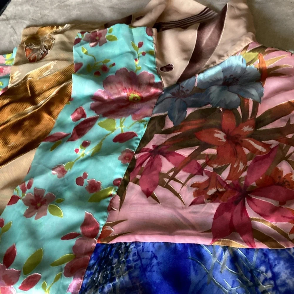 NWOT: Rare find: Champagne Collection by All that Glitter kimono jacket - Picture 11 of 13